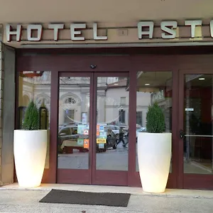 2* Hotel Astor